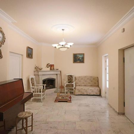 Garnim Guest House Ереван Екстериор снимка