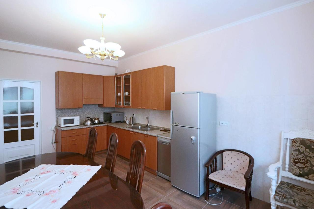 Garnim Guest House Ереван Екстериор снимка