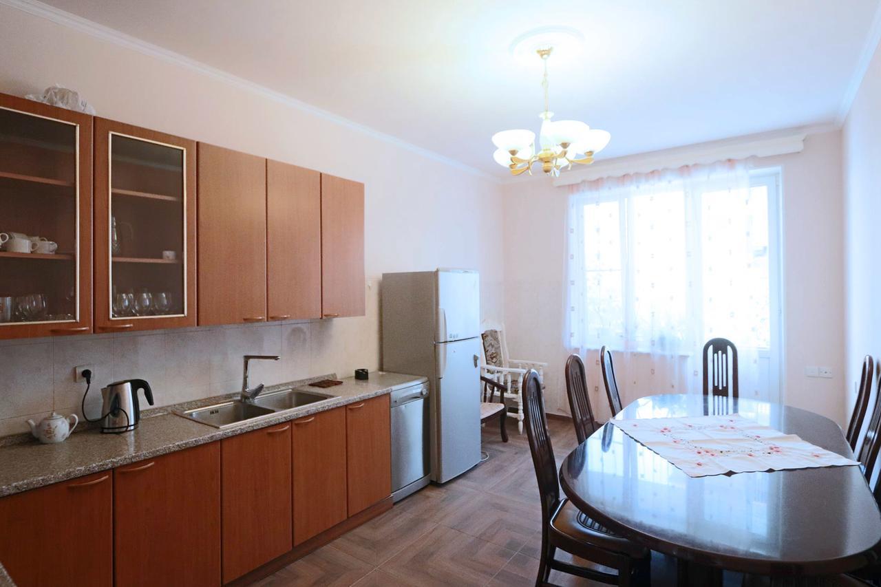 Garnim Guest House Ереван Екстериор снимка