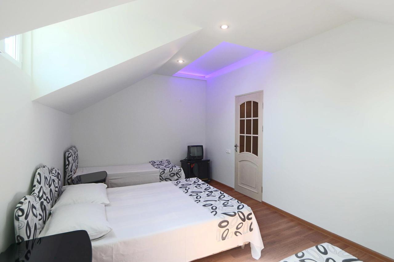 Garnim Guest House Ереван Екстериор снимка