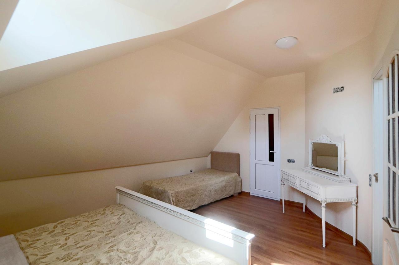 Garnim Guest House Ереван Екстериор снимка
