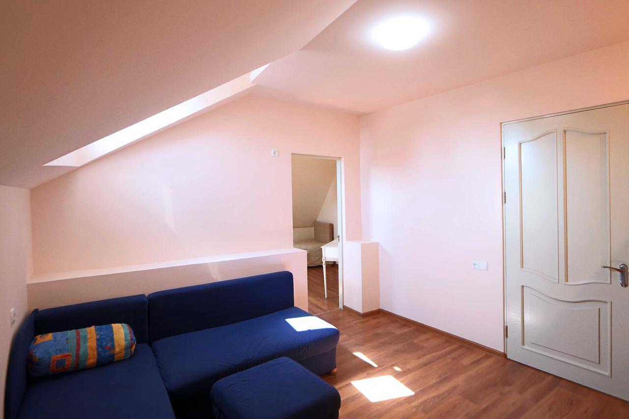 Garnim Guest House Ереван Екстериор снимка